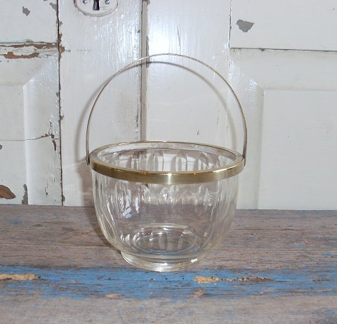 Sukkerskål i klart glas med oliven slibninger