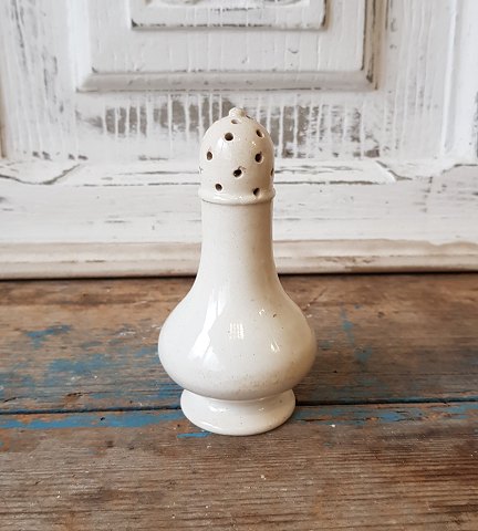 1800tals fajance strøer