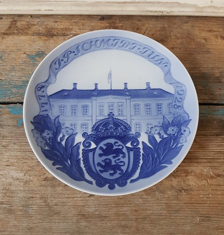 Royal Copenhagen Mindeplatte fra 1928.Tobaksfabrikken I.P. Schmidts 150 års jubilæum.