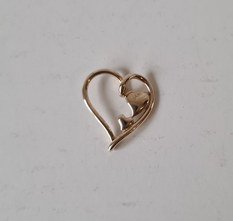 Chanti hjerte vedhæng i 8 kt guld.