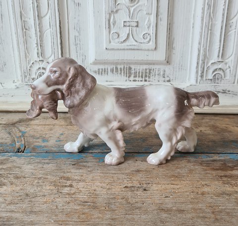 B&G figur - Cocker Spaniel med bytteNo. 2061
