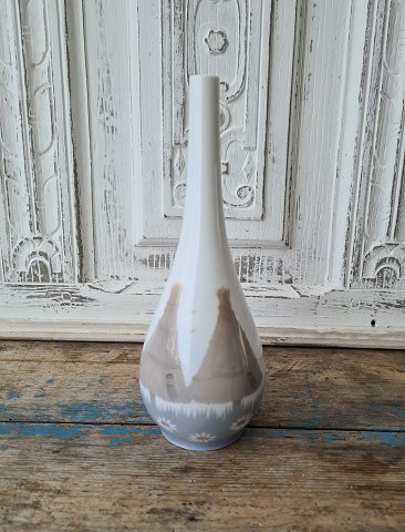Royal Copenhagen Art Nouveau vase dekoreret med bikuber, bier og blomster no. 247/61 - 1894-1900