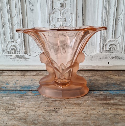 Auguste Walther & Sohne Art Deco vase i presset rosa glas
