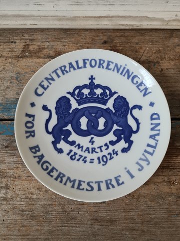 B&G Mindeplatte fra 1924 i anledningen af 50 års Jubillæum for Centralforeningen af Bagere i Jylland.