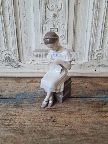 B&G Figur - Grethe der strikkerNo. 1656