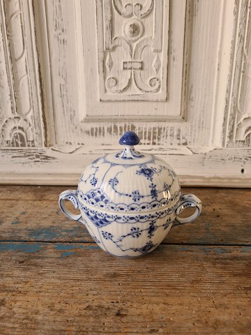 Royal Copenhagen Musselmalet halvblonde sukkerskål No. 605