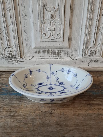 Royal Copenhagen Musselmalet riflet oval skål no. 2300