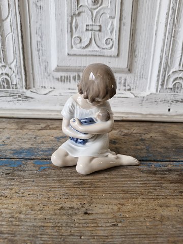 Royal Copenhagen figur - Pige med dukke No. 1938