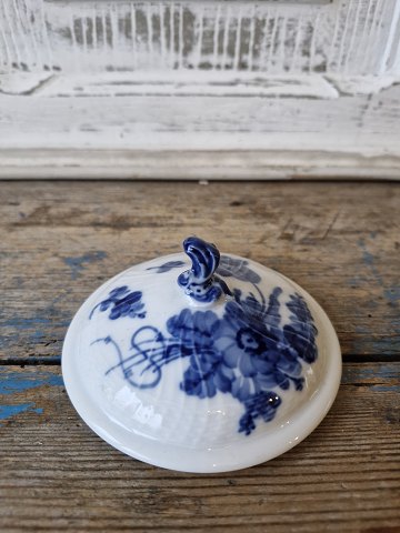 Royal Copenhagen Blå Blomst Svejfet låg til sukkerskål no. 1678