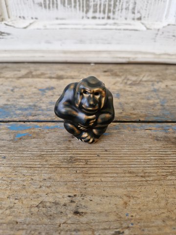Royal Copenhagen stentøjs figur - lille abe no. 20219