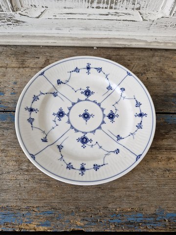Royal Copenhagen Musselmalet riflet frokosttallerken 21 cm. 1850-98