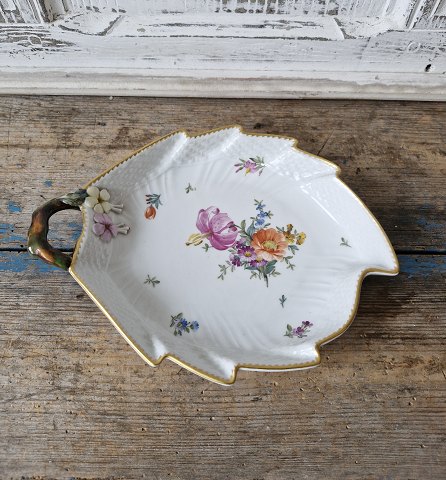 Royal Copenhagen Fuld Saksisk Blomst bladformet asiet no. 1599