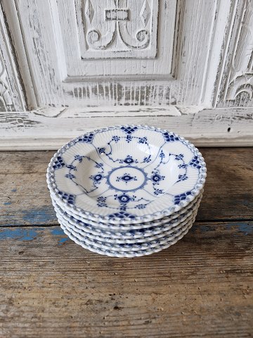 Royal Copenhagen Musselmalet helblonde lille dybtallerken no. 1081