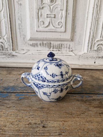 Royal Copenhagen Musselmalet halvblonde lille sukkerskål no. 691